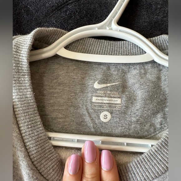 Nike Crewneck Sweater - Picture 3 of 6